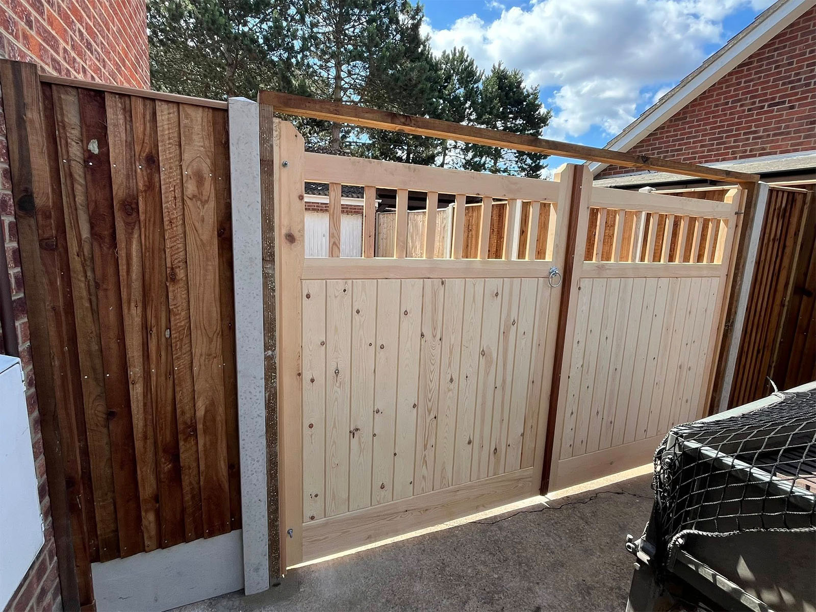 Made-to-measure timber fence with gate in Great Yarmouth